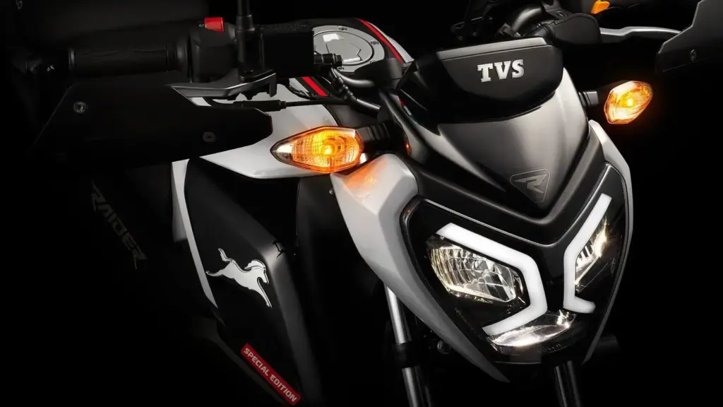 TVS Raider 125 का धमाका! ₹2,761 की EMI और 5-इंच TFT स्क्रीन; 67 kmpl का माइलेज और 'Wicked' फीचर्स 2 TVS Raider 125 Wicked Features