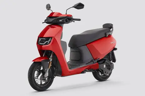 Best EV under 50k: 50 हजार से भी कम में बेस्ट इलेक्ट्रिक स्कूटी! Ujaas से लेकर Komaki तक, महिलाओं के लिए 5 सबसे सस्ते और स्टाइलिश विकल्प 3 Avon E Scoot 504