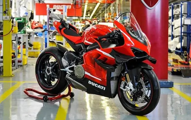 Ducati Superleggera V4 2026